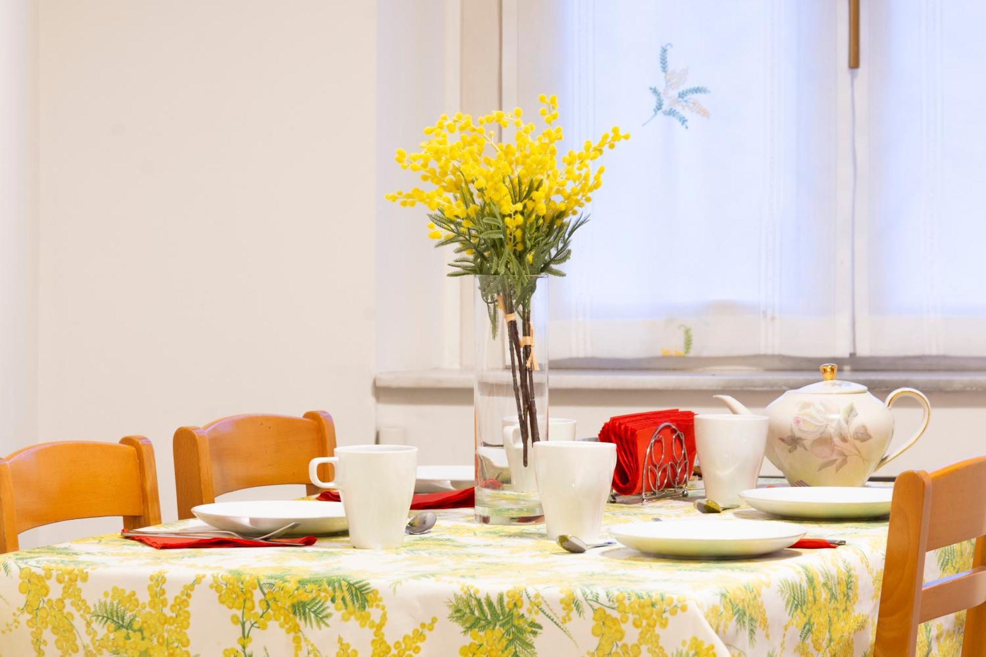 Caseospitali - Casa Mimosa Perfect For Family Or Groups Up To 5 Милан Экстерьер фото